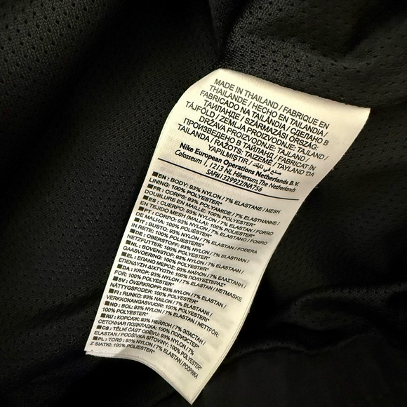 Nike Black Half Zip Jacket with Branded Zipper - Picture 6 of 6